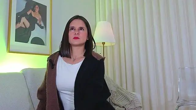 Alice milf  online show from 14, 4, 2026