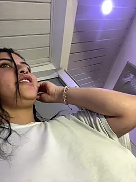  luna torres online show from 5, 3, 2026