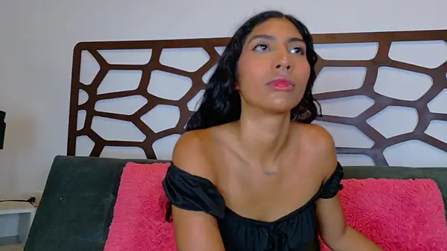 Snapshot of taty_miller chatting on 22, 3, 2025 taty miller online show from 22, 3, 2025