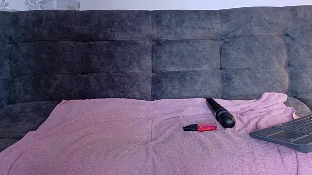 Snapshot of taty_miller chatting on 28, 2, 2026 taty miller online show from 28, 2, 2026