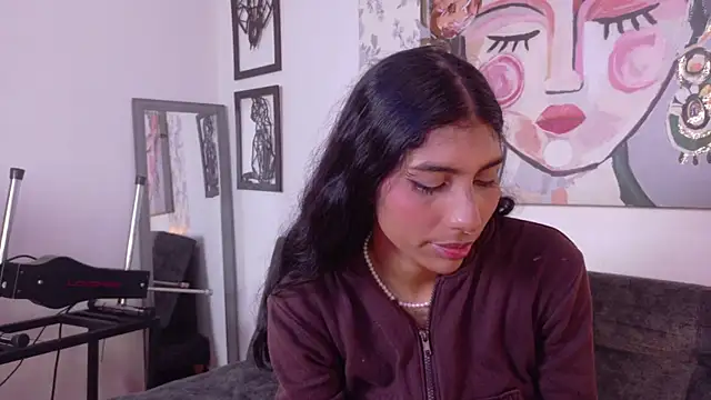 Snapshot of taty_miller chatting on 4, 4, 2026 taty miller online show from 4, 4, 2026