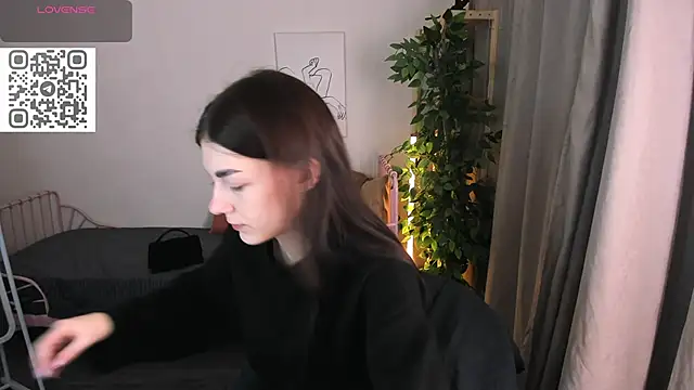 toooyour online show from 7, 11, 2025