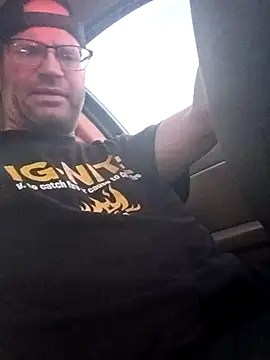 crazycam619 online show from 5, 12, 2025