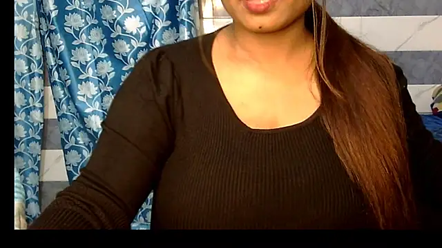Snapshot of Radhika_Singhaniya chatting on 6, 11, 2025 Radhika Singhaniya online show from 6, 11, 2025