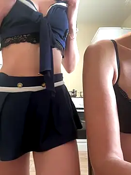 Snapshot of SweetCupcaks chatting on 14, 10, 2025 SweetCupcaks online show from 14, 10, 2025