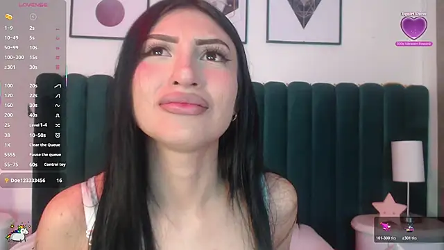 Snapshot of Nicolette_ks_ chatting on 7, 11, 2025 Nicolette ks online show from 7, 11, 2025