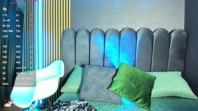 Snapshot of Nicolette_ks_ chatting on 5, 12, 2025 Nicolette ks online show from 5, 12, 2025