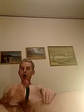 Snapshot of dedalus84 chatting on 13, 3, 2025 dedalus84 online show from 13, 3, 2025