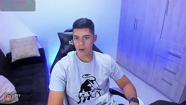 Iamdylan777 online show from 2, 2, 2025