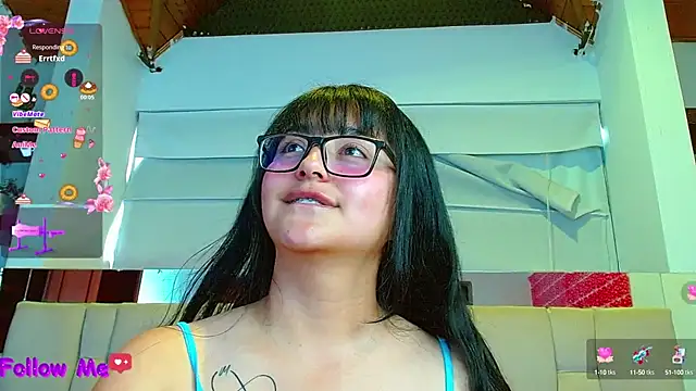 scarlleth  online show from 12, 3, 2025