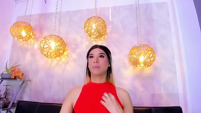 victoria aleia  online show from 4, 3, 2025