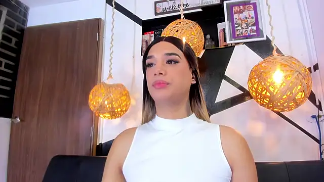 victoria aleia  online show from 25, 10, 2025