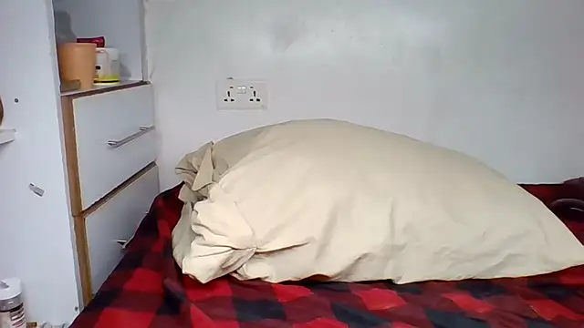 Precious Diva online show from 25, 2, 2026