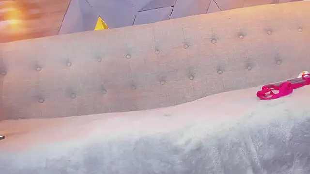 sarah banks1 online show from 28, 1, 2025