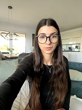 Snapshot of Wildberry_ chatting on 28, 10, 2025 Wildberry online show from 28, 10, 2025