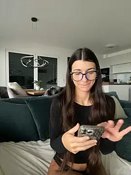 Snapshot of Wildberry_ chatting on 8, 11, 2025 Wildberry online show from 8, 11, 2025