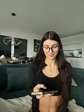 Snapshot of Wildberry_ chatting on 17, 11, 2025 Wildberry online show from 17, 11, 2025