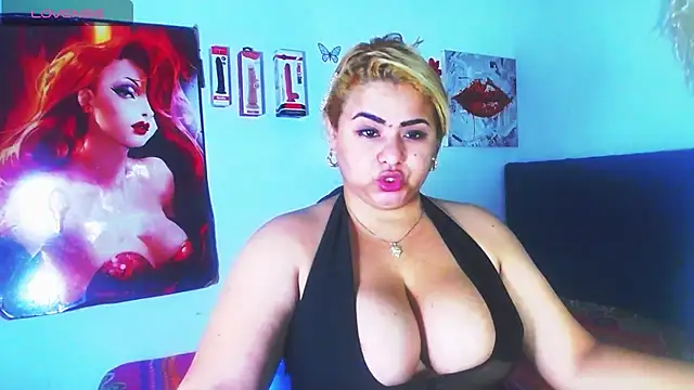 Snapshot of Charlotte_mh chatting on 26, 4, 2026 Charlotte mh online show from 26, 4, 2026