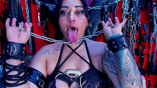 Snapshot of sadistic_aradia chatting on 13, 2, 2025 sadistic aradia online show from 13, 2, 2025