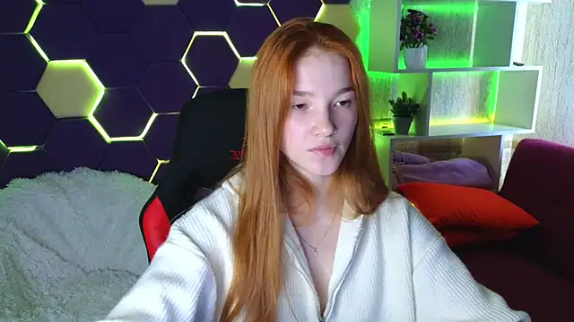 Snapshot of erikabrian chatting on 18, 12, 2024 erikabrian online show from 18, 12, 2024