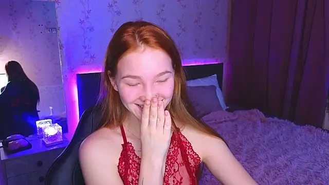 Snapshot of erikabrian chatting on 19, 12, 2024 erikabrian online show from 19, 12, 2024