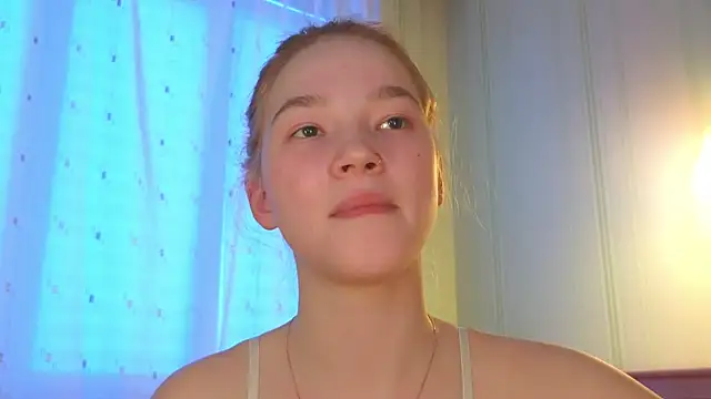 Snapshot of erikabrian chatting on 16, 2, 2025 erikabrian online show from 16, 2, 2025