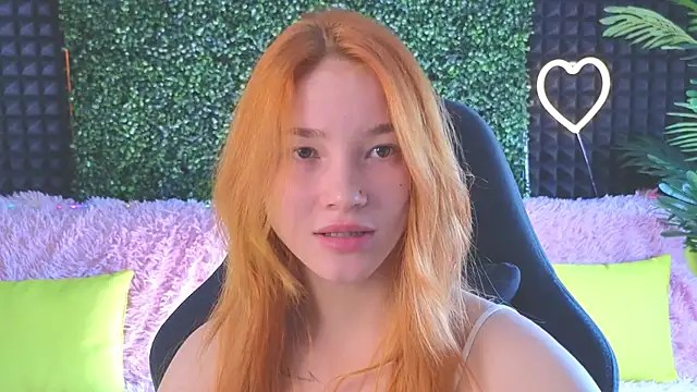 Snapshot of erikabrian chatting on 1, 10, 2025 erikabrian online show from 1, 10, 2025