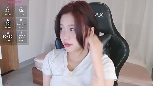 Lin SiYee online show from 9, 3, 2025