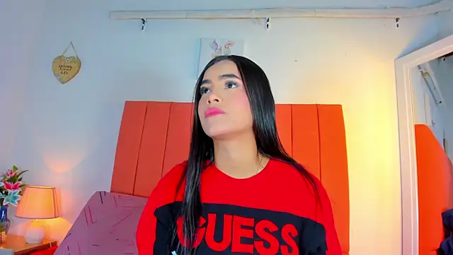 Snapshot of valen_rose0 chatting on 10, 10, 2025 valen rose0 online show from 10, 10, 2025