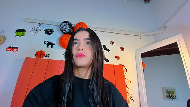 Snapshot of valen_rose0 chatting on 30, 10, 2025 valen rose0 online show from 30, 10, 2025