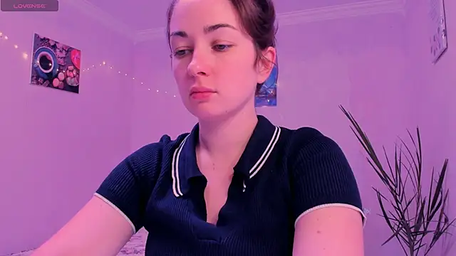 Snapshot of cClandesTina chatting on 3, 10, 2025 cClandesTina online show from 3, 10, 2025
