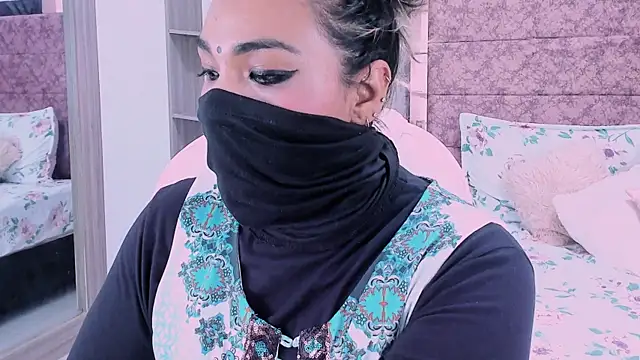  Lakshmi hotx online show from 13, 2, 2025