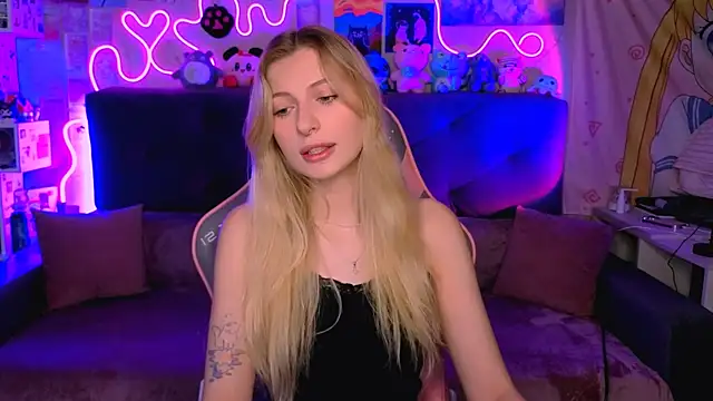 Maria Hunt online show from 13, 11, 2025