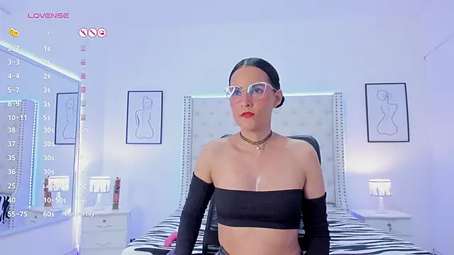 Snapshot of Coco_Balenciaga_ chatting on 8, 1, 2025 Coco Balenciaga online show from 8, 1, 2025