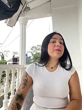 Snapshot of Pretty_Isadora chatting on 3, 1, 2025 Pretty Isadora online show from 3, 1, 2025