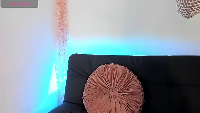 Snapshot of on_tefa chatting on 3, 3, 2025 on tefa online show from 3, 3, 2025