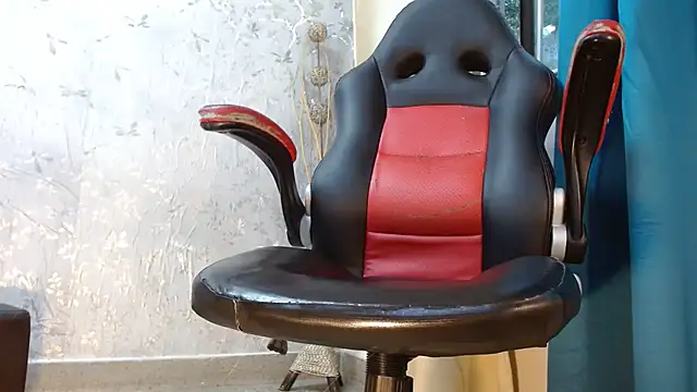 Samantabrown  online show from 22, 9, 2025