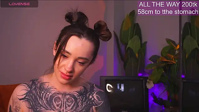 Snapshot of EvaCanton chatting on 27, 4, 2026 EvaCanton online show from 27, 4, 2026