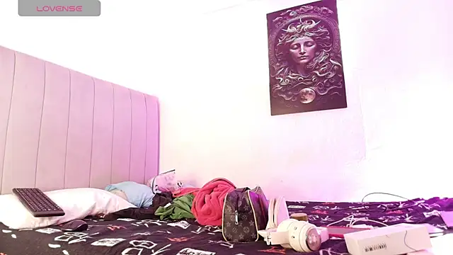 alejo cute online show from 2, 1, 2025