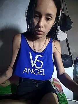 The-quee22 online show from 7, 11, 2025