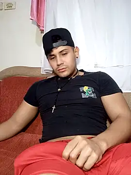 AlexisSpears  online show from 6, 1, 2025