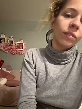 Snapshot of maddisonblush chatting on 23, 2, 2025 maddisonblush online show from 23, 2, 2025