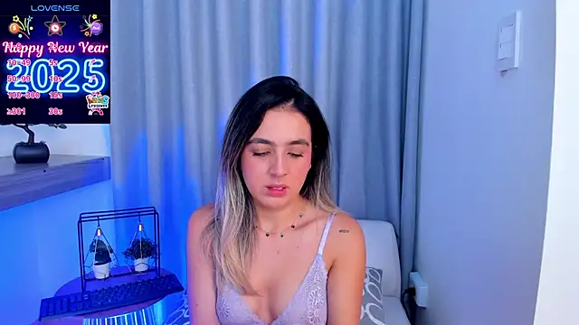 Lucyortiz  online show from 16, 1, 2025