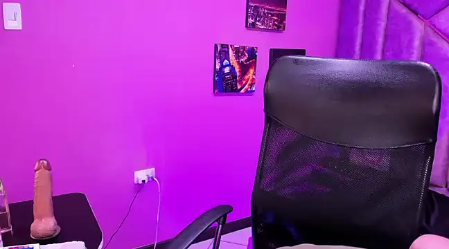 Amy hoy69 online show from 10, 2, 2025