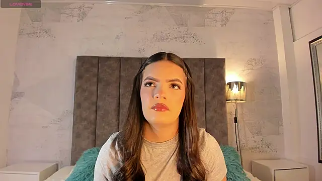 IsabellaGrey19 online show from 29, 1, 2025