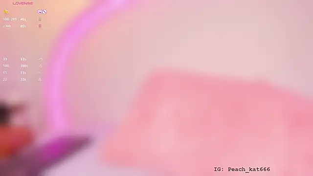 Snapshot of katiepeach_ chatting on 18, 1, 2025 katiepeach online show from 18, 1, 2025