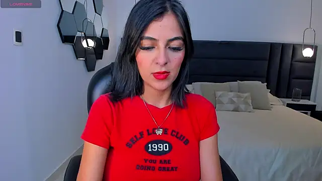 VictoriaMilan  online show from 14, 12, 2024