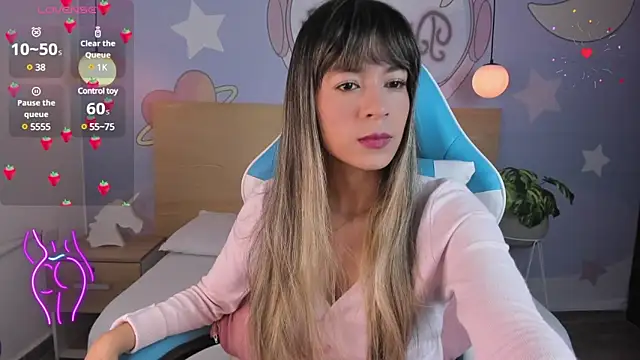 yadira furlan  online show from 24, 12, 2024