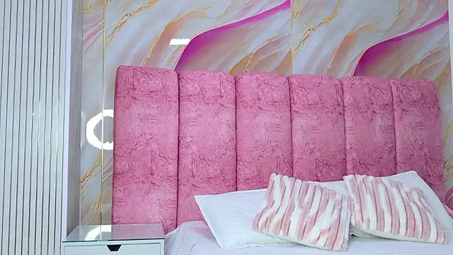 kendal rossi online show from 10, 3, 2026