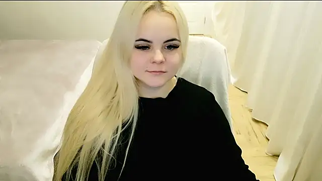 lovely-eyes online show from 7, 2, 2025